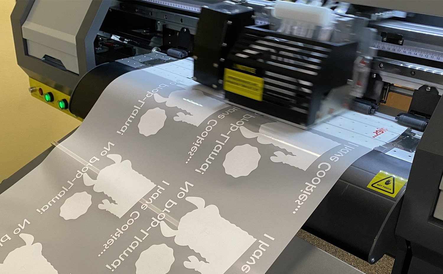 Small Business Guide to Choosing the Best DTF Printer